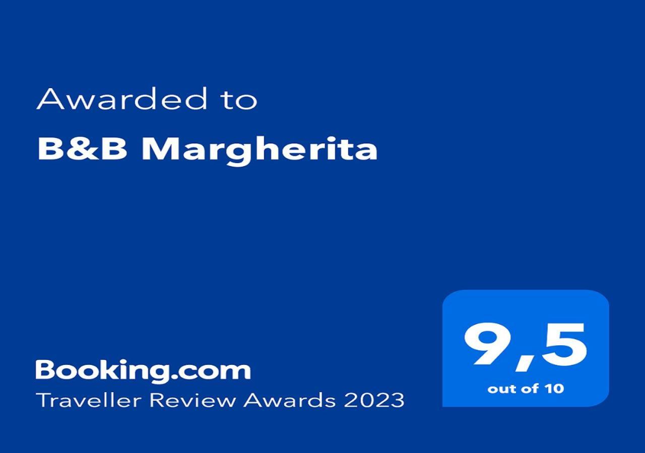 B&B Margherita โกเซนซา ภายนอก รูปภาพ