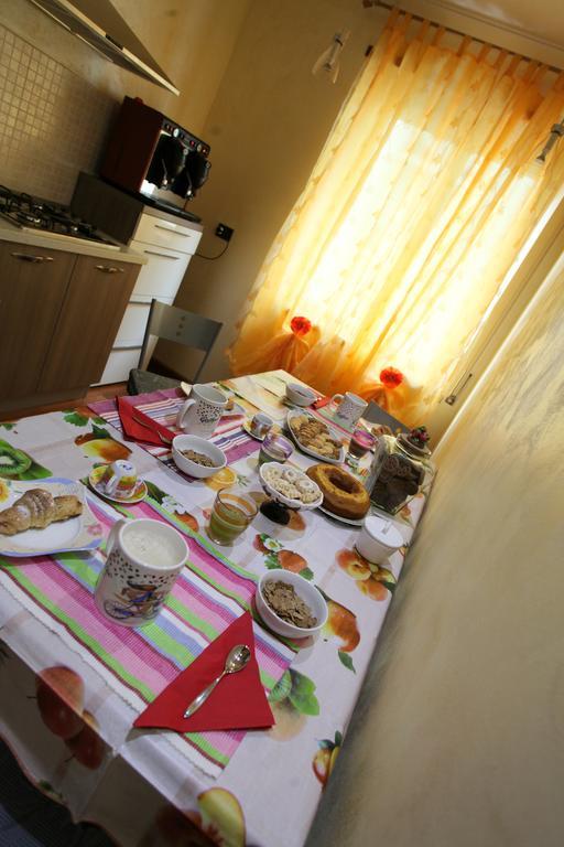 B&B Margherita โกเซนซา ภายนอก รูปภาพ