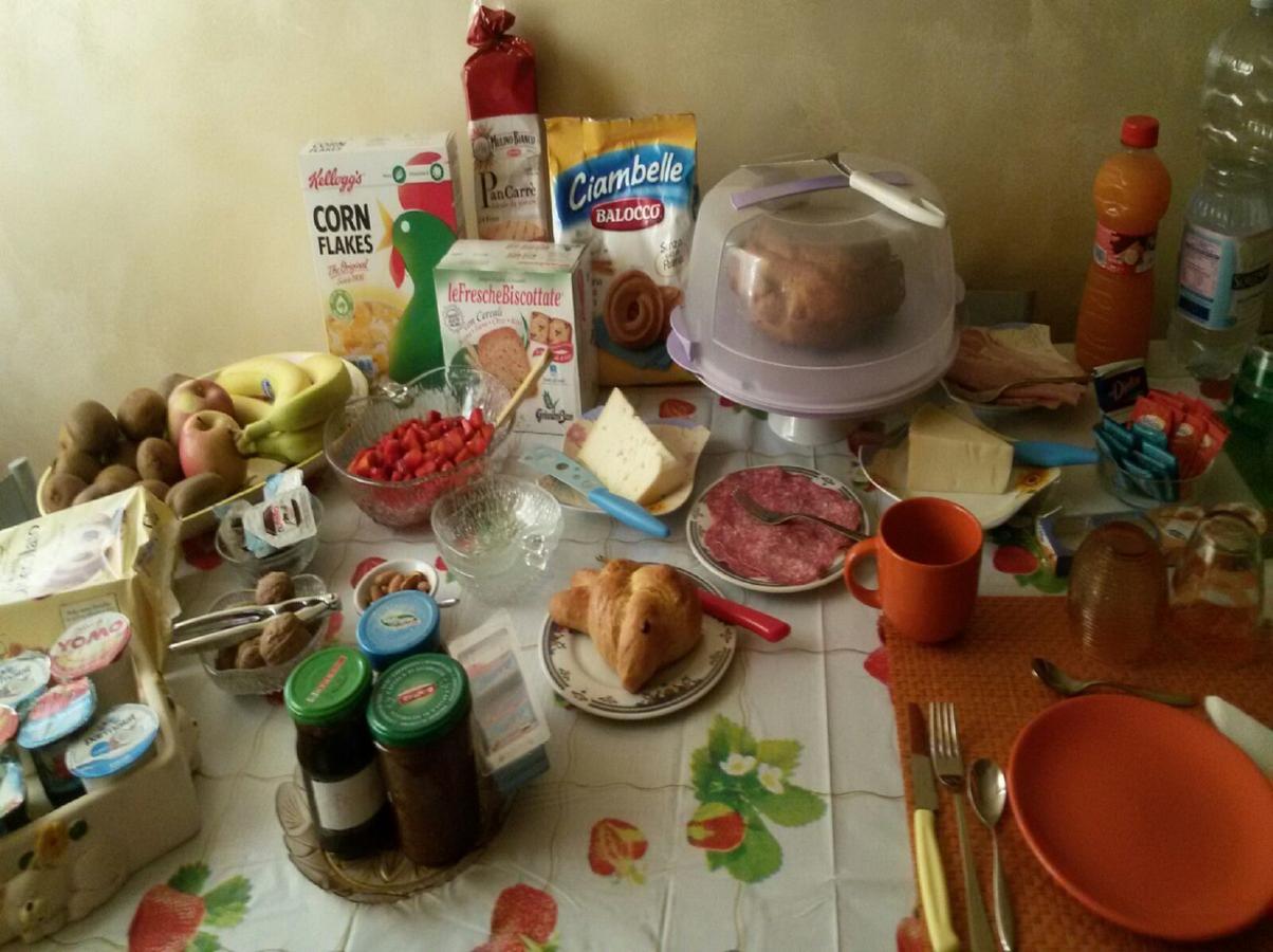 B&B Margherita โกเซนซา ภายนอก รูปภาพ